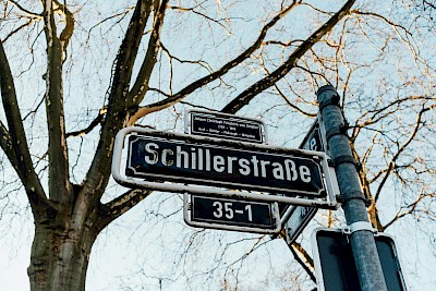 Schillerstraße Straßenschild